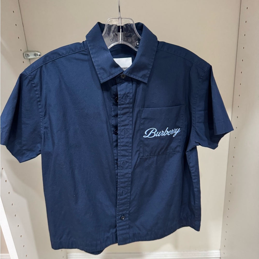 Burberry Navy Blue kids size 6Y for boys.